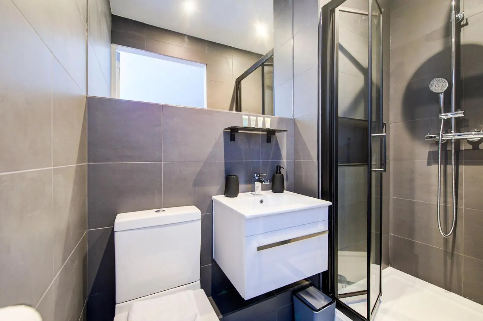 Guestready - Superb Family Apt Near Leith Walk Lägenhet Edinburg